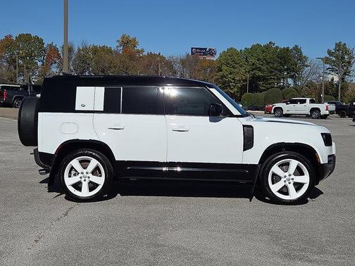 2023 Land Rover Defender 110 X-Dynamic SE