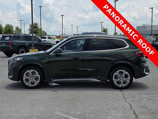 San Remo Green Metallic 2025 BMW X1 xDrive28i