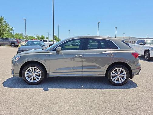 2024 Audi Q3 45 S line Premium Plus