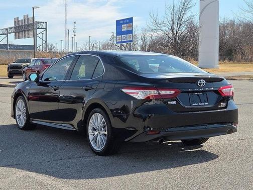 2018 Toyota Camry Hybrid XLE