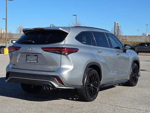 2023 Toyota Highlander XSE