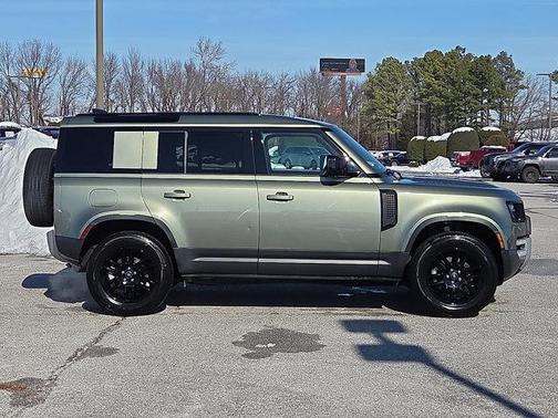 2025 Land Rover Defender 110 P300