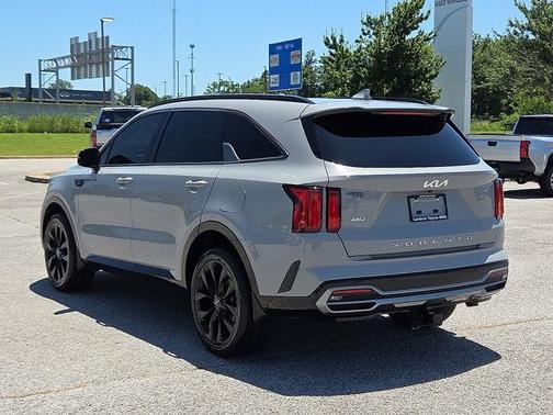 2022 Kia Sorento SX