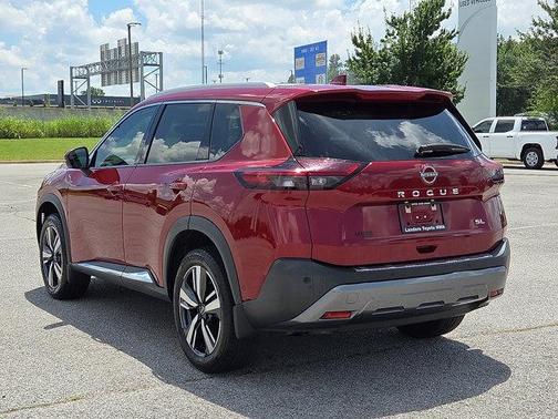 2022 Nissan Rogue SL
