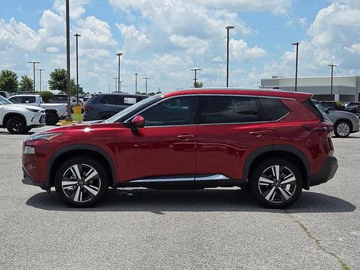 2022 Nissan Rogue SL