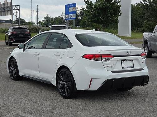 Ice Cap 2025 Toyota Corolla SE