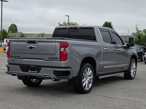 Sterling Gray Metallic 2024 Chevrolet Silverado 1500 High Country