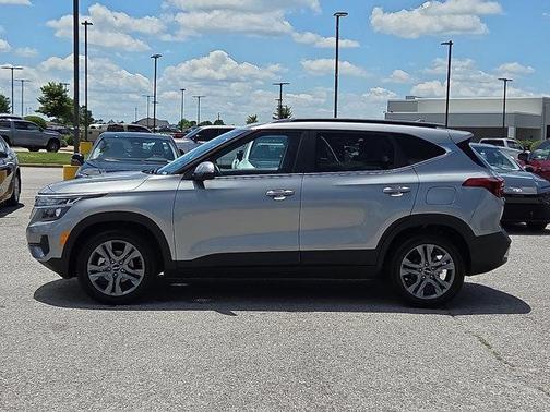 2023 Kia Seltos S