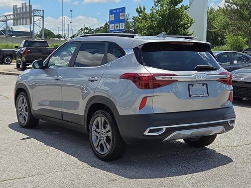 2023 Kia Seltos S