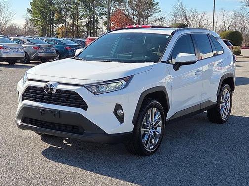 2020 Toyota RAV4 XLE Premium