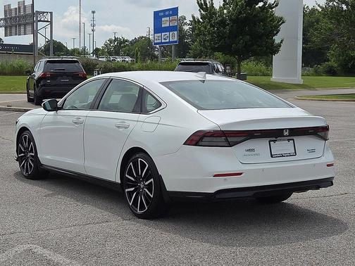 Platinum White Pearl 2025 Honda Accord Hybrid Touring