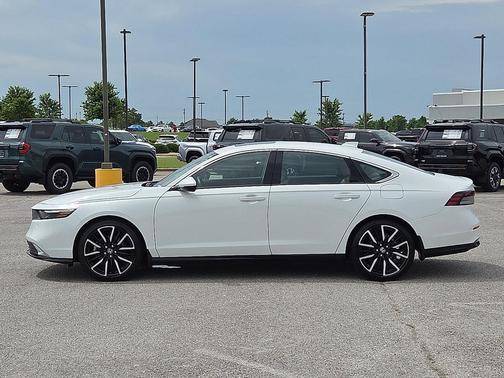 Platinum White Pearl 2025 Honda Accord Hybrid Touring