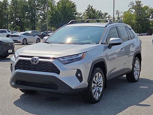 2024 Toyota RAV4 XLE Premium