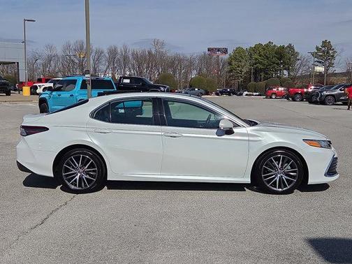 2023 Toyota Camry XLE