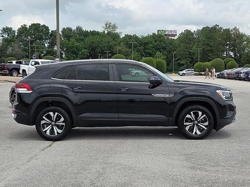 2024 Volkswagen Atlas Cross Sport 2.0T SE