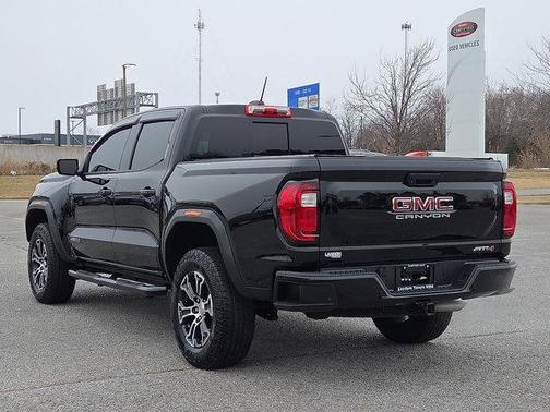 2024 GMC Canyon AT4