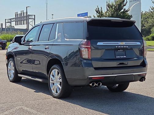 Shadow Gray Metallic 2021 Chevrolet Tahoe 4WD High Country