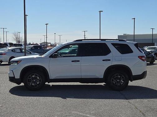 2023 Honda Pilot AWD TrailSport