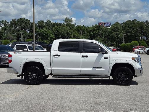 Super White 2020 Toyota Tundra SR5