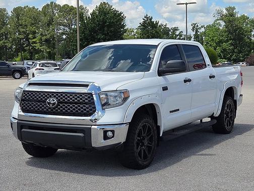 Super White 2020 Toyota Tundra SR5