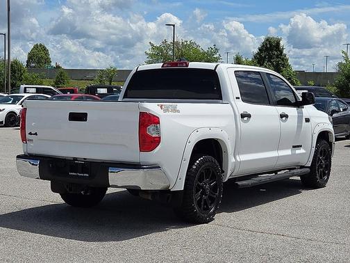 Super White 2020 Toyota Tundra SR5