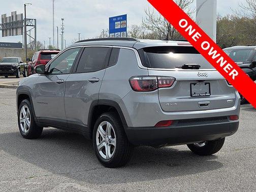 Baltic Gray Metallic Clearcoat 2024 Jeep Compass Latitude