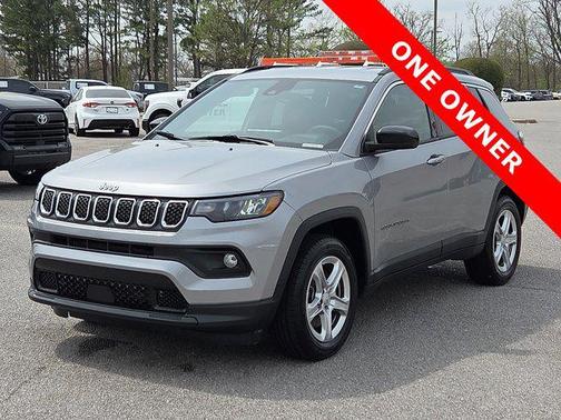 Baltic Gray Metallic Clearcoat 2024 Jeep Compass Latitude