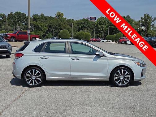 2019 Hyundai Elantra GT Base