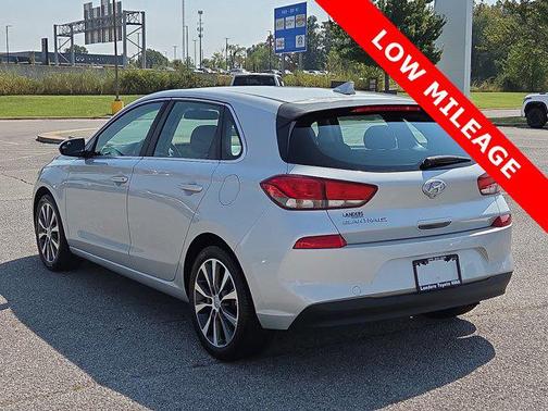 2019 Hyundai Elantra GT Base