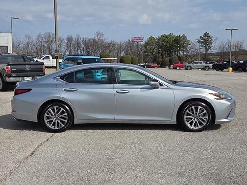 2023 Lexus ES 350 Base