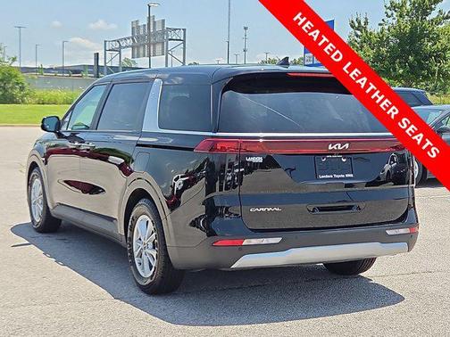 2024 Kia Carnival LX