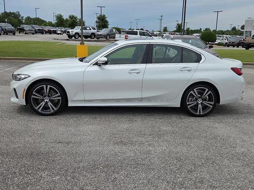 2024 BMW 330 i