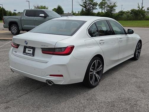2024 BMW 330 i