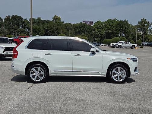 2024 Volvo XC90 B5 Core Bright Theme