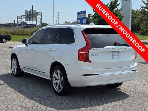 2024 Volvo XC90 B5 Core Bright Theme
