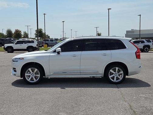 2024 Volvo XC90 B5 Core Bright Theme