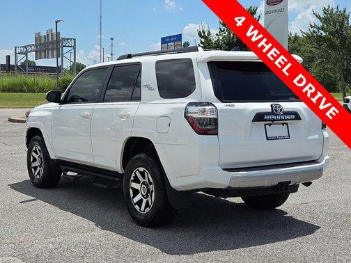 2022 Toyota 4Runner TRD Off Road