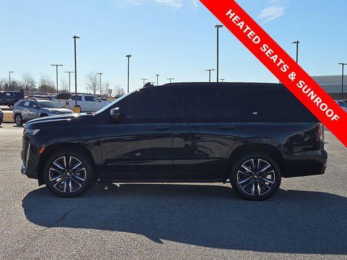 2023 Cadillac Escalade Sport