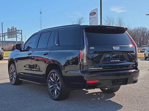 2023 Cadillac Escalade Sport