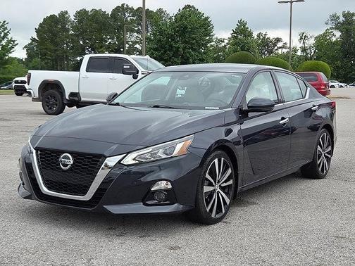 2020 Nissan Altima Platinum FWD
