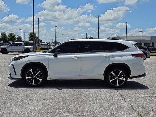 2021 Toyota Highlander XSE