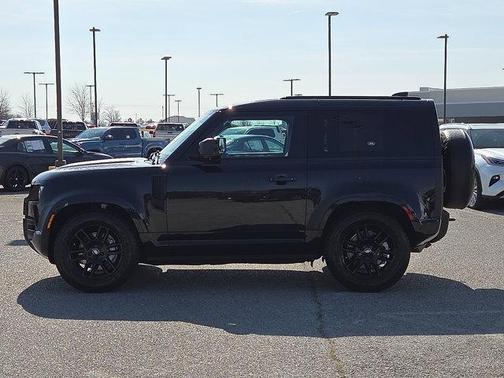 2024 Land Rover Defender 90 P400 X-Dynamic SE