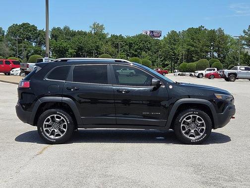 2020 Jeep Cherokee Trailhawk