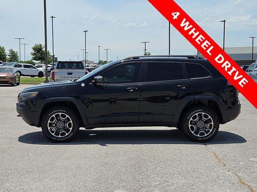 2020 Jeep Cherokee Trailhawk
