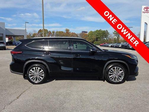 2023 Toyota Highlander Platinum