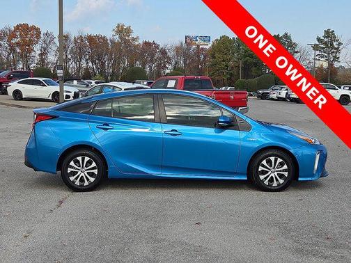 2021 Toyota Prius XLE