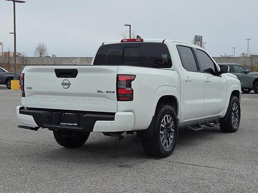 2024 Nissan Frontier SL