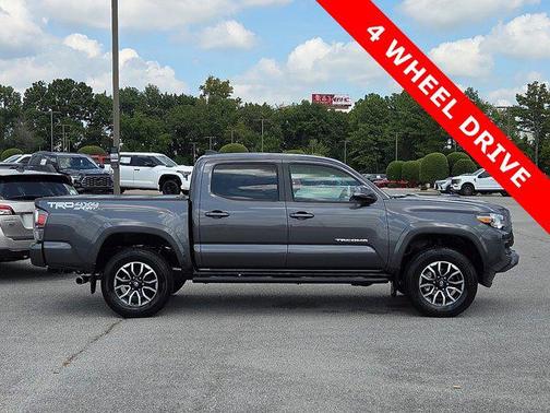 2022 Toyota Tacoma TRD Sport