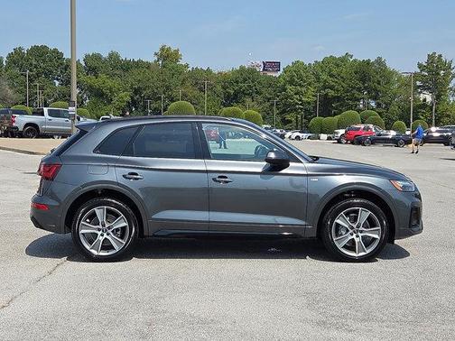 2025 Audi Q5 45 S line Premium