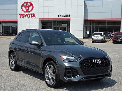 2025 Audi Q5 45 S line Premium